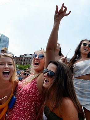 Cma Fest Jason Aldean S Kitchen Rooftop Bar Opens In Nashville