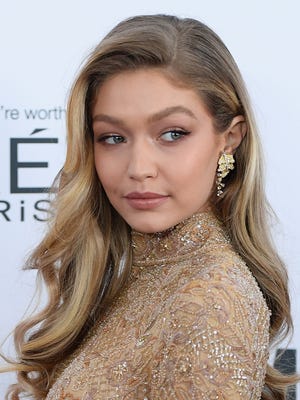 Gigi Hadid Vogue Italia Apologize For Darkening The