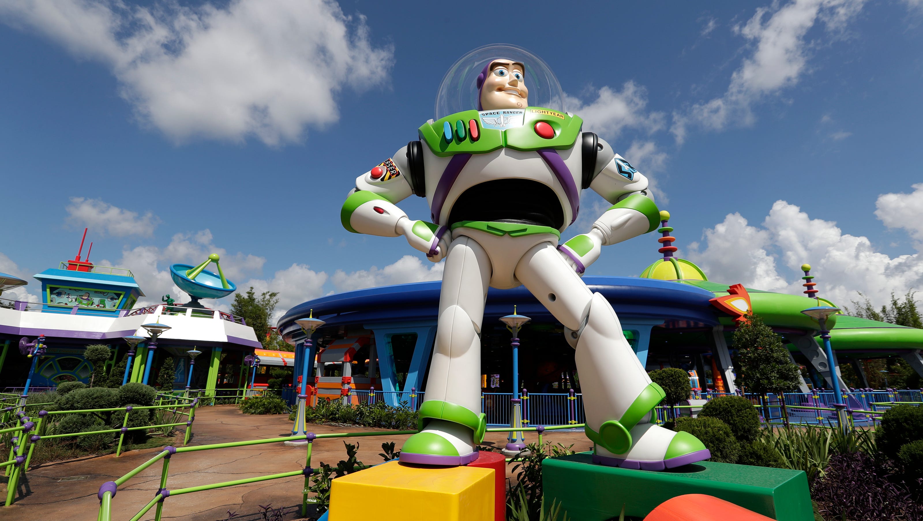 To Infinity Toy Story Land Opening At Disney In Florida - ap park roblox