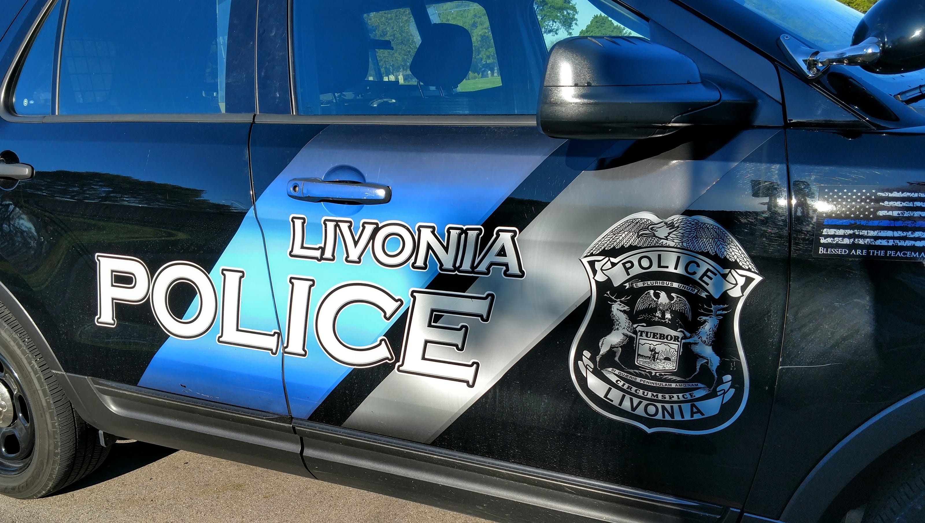 Livonia police revive man who snorted heroin using Narcan