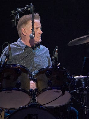 Eagles tour features Don Henley’s son as well as Glenn Frey’s