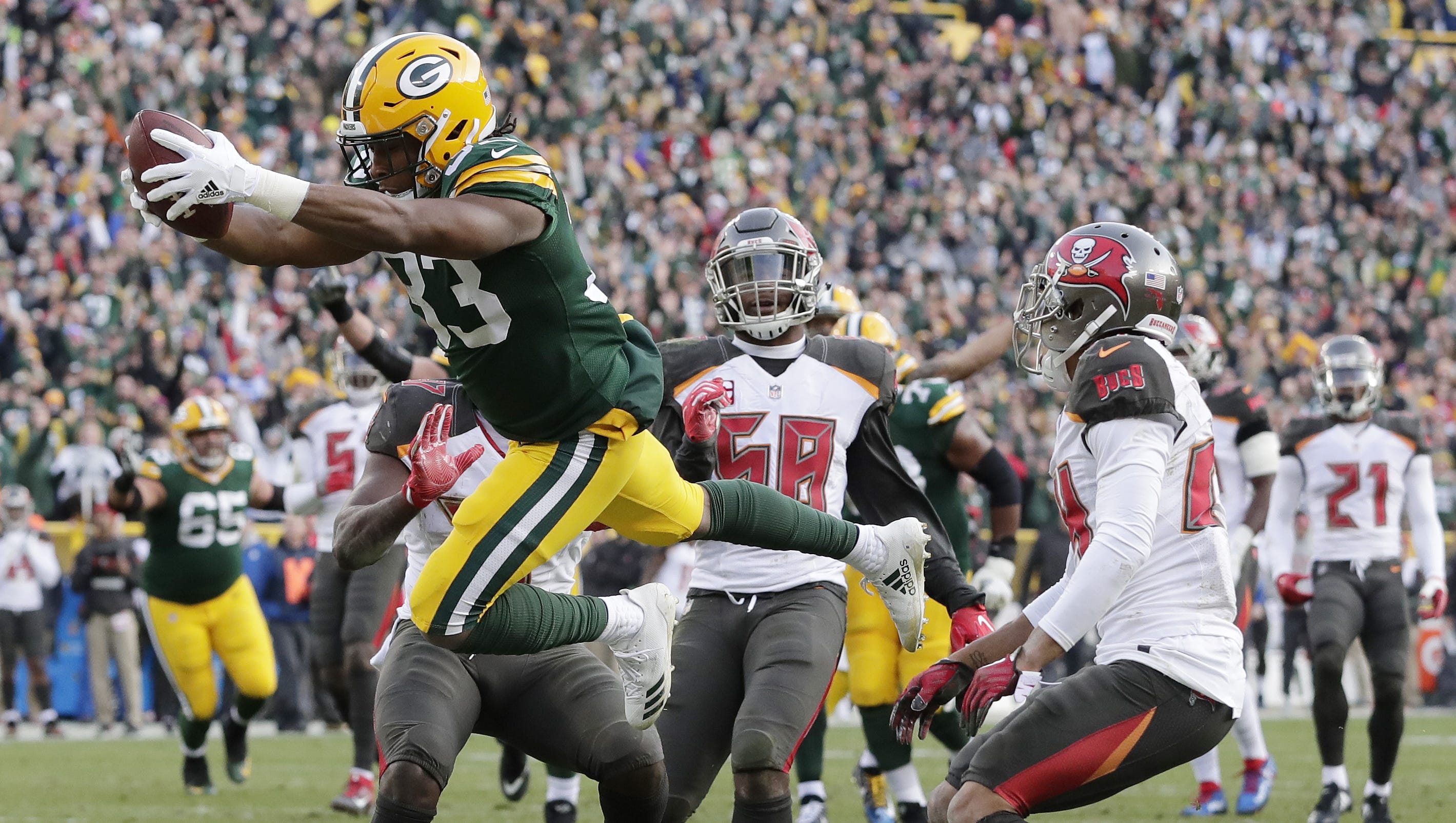 Packers Buzz: Aaron Jones Ranks As Third-toughest NFL RB To Tackle