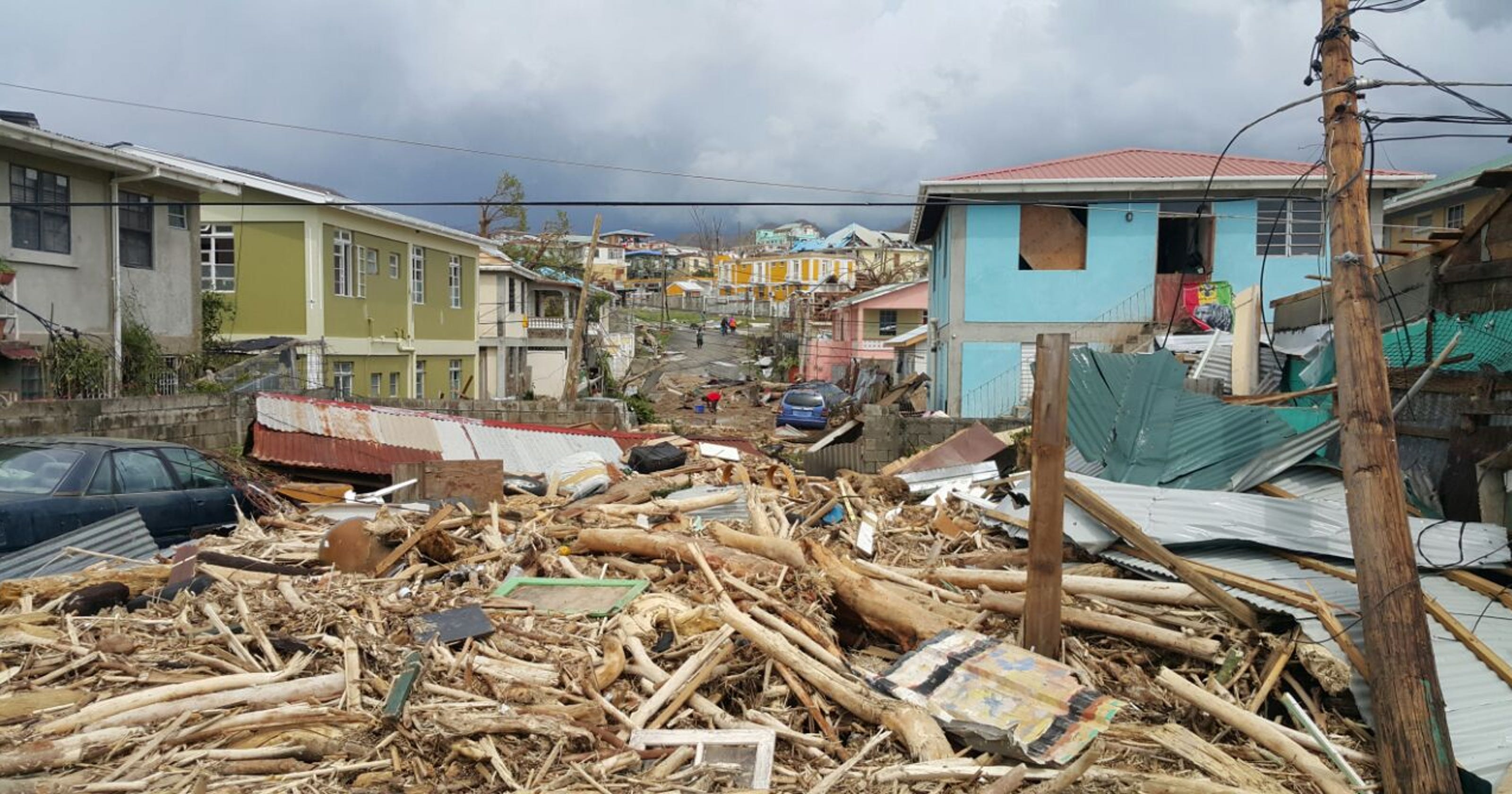 Hurricane Maria Ravages Dominica The Country Is In A Daze 