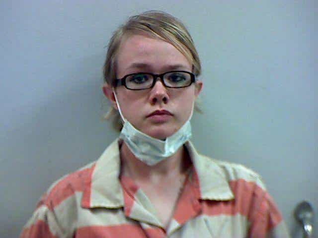 640px x 480px - Mom indicted on 21 counts for nude photos of daughter, 6