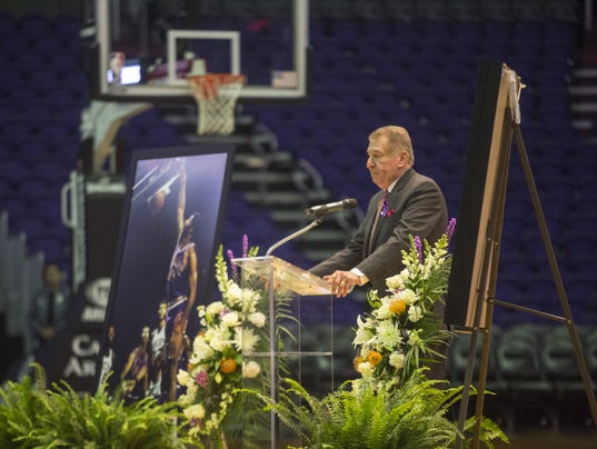 Connie Hawkins memorial