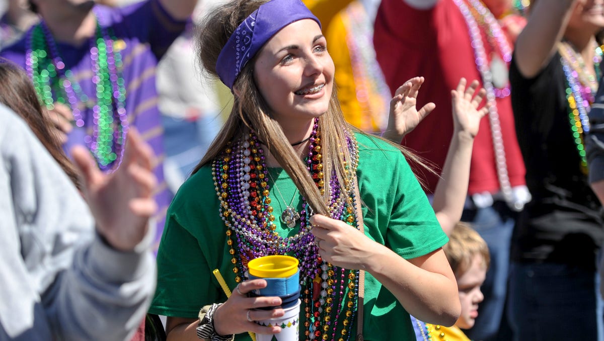 mardi gras beads in youngsville la