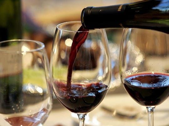 Holiday Gatherings & Wine Etiquette 101 | What'sCookin'Chicago?