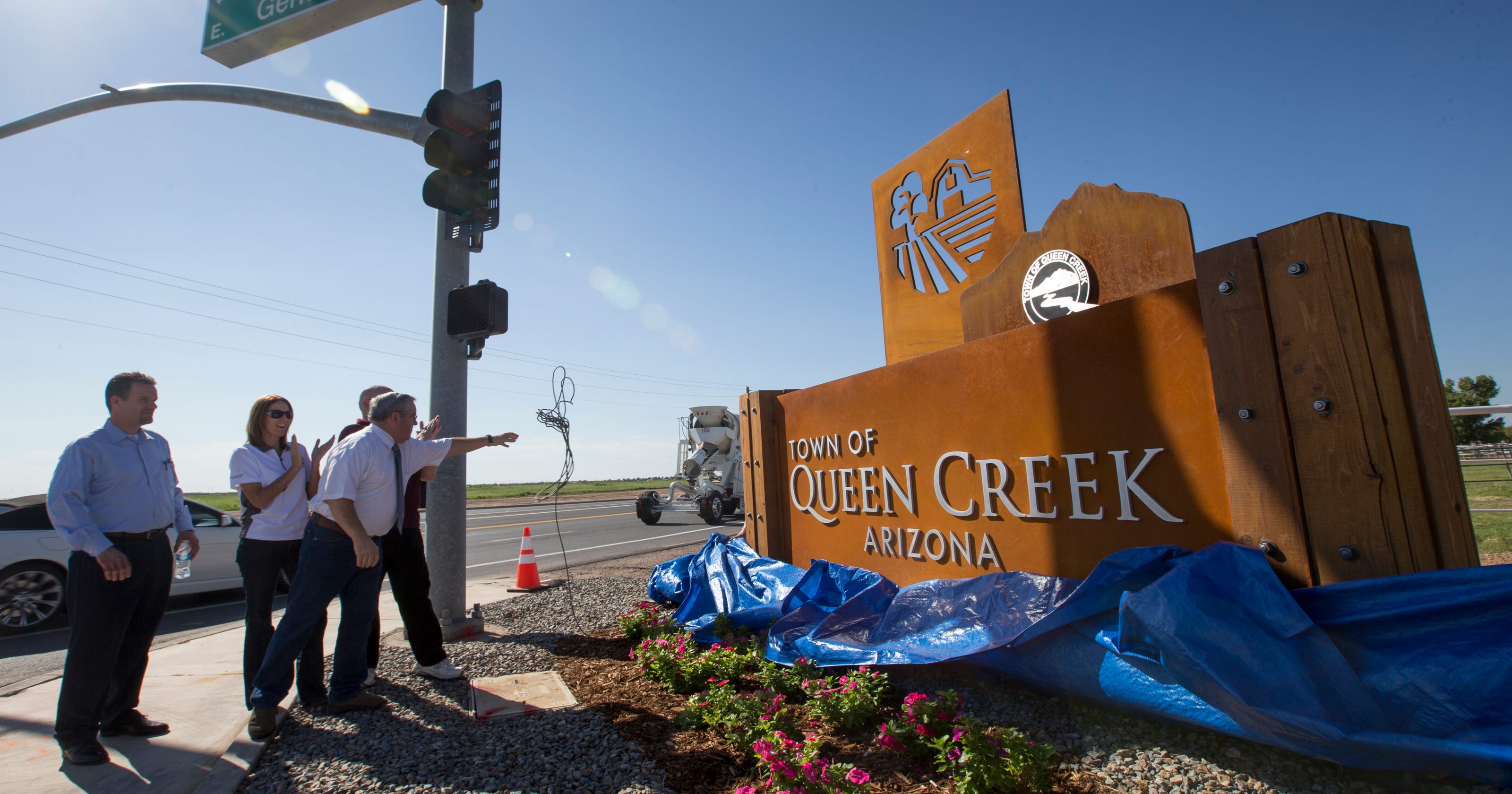 Queen Creek celebrates 25 years with new sign, events