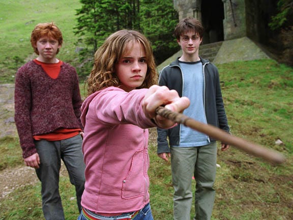 strijd Vervullen klei Movie Review: Third time out is a charm for young wizards in 'Harry Potter  and the Prisoner of Azkaban'