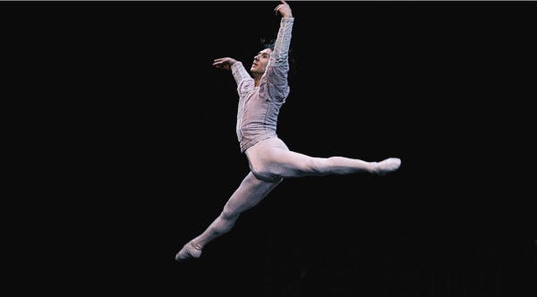 Baryshnikov of Latin America to dance last dance today