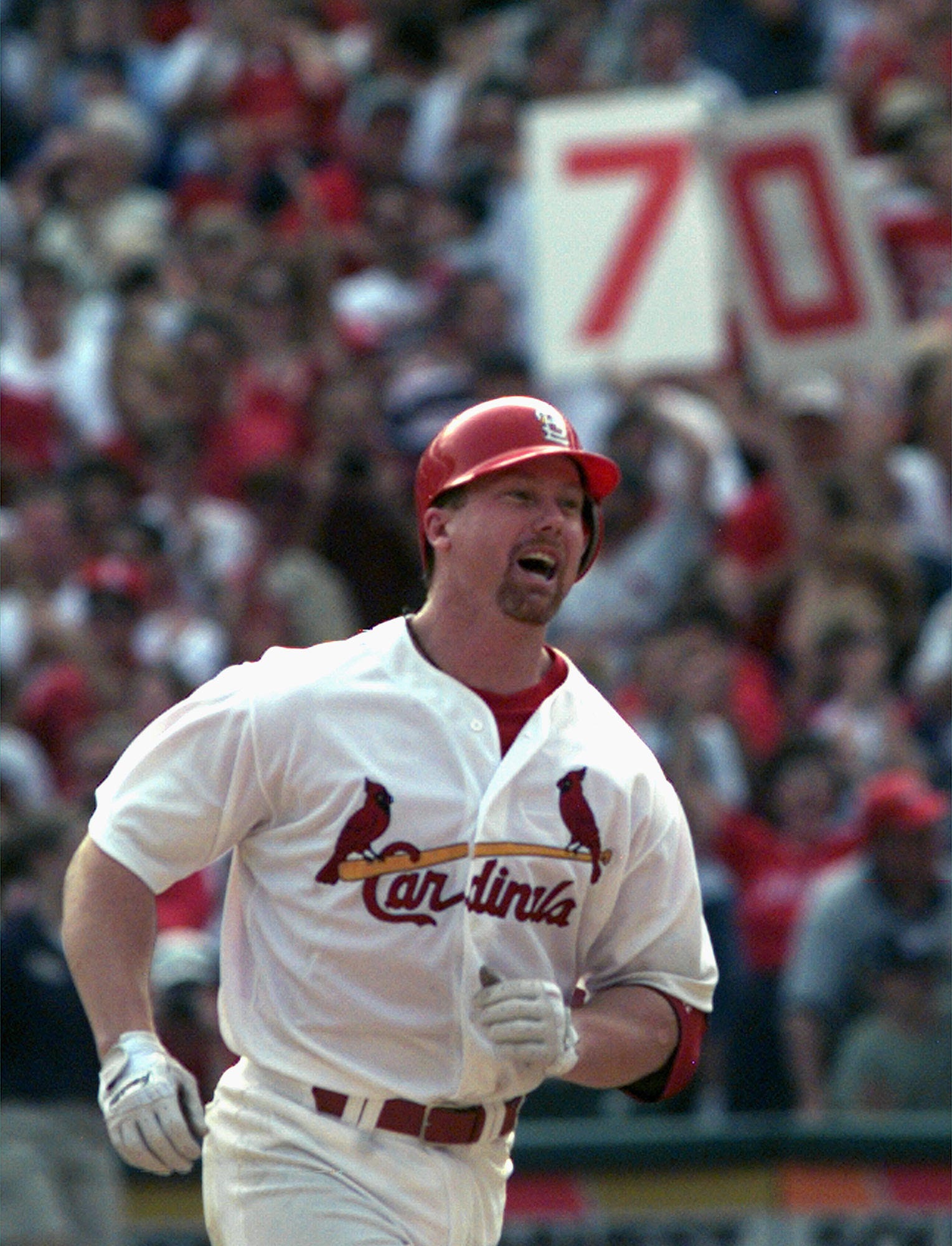 Baseball notes: McGwire returns to Cards in 2010