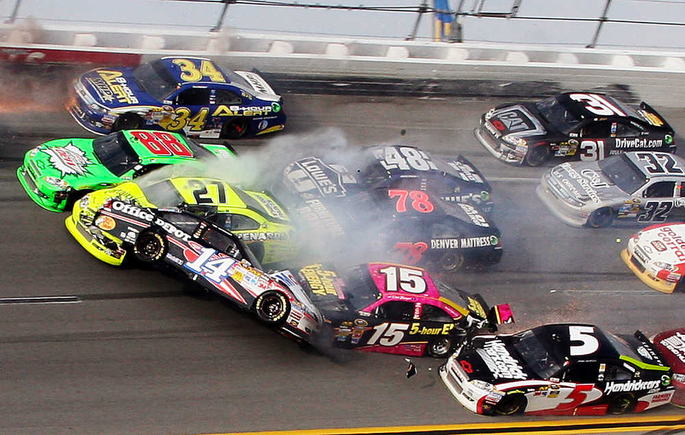 Kenseth wins when Stewart gets knocked upside down