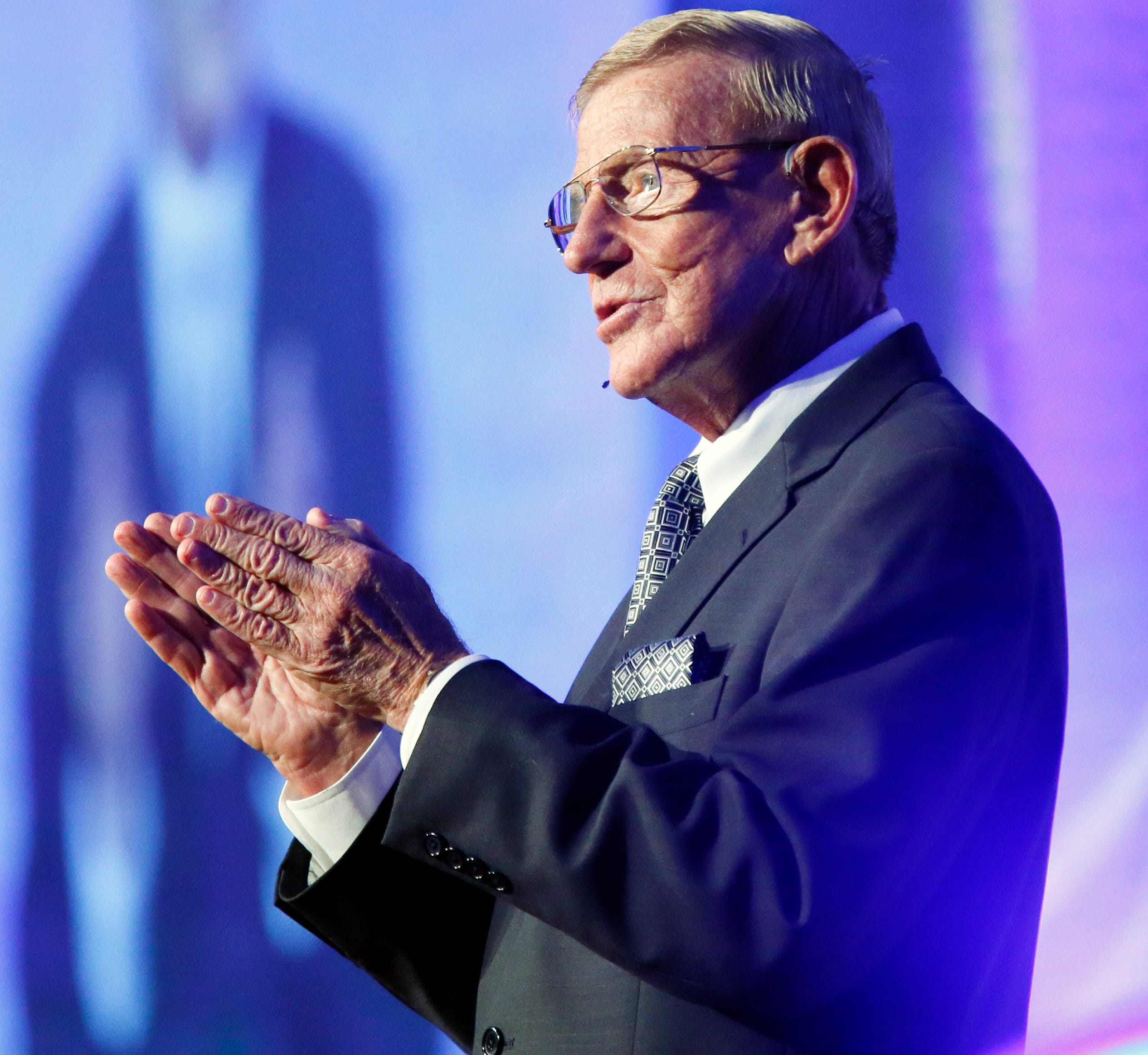 Collected Wisdom: Former Notre Dame coach Lou Holtz sets high standards