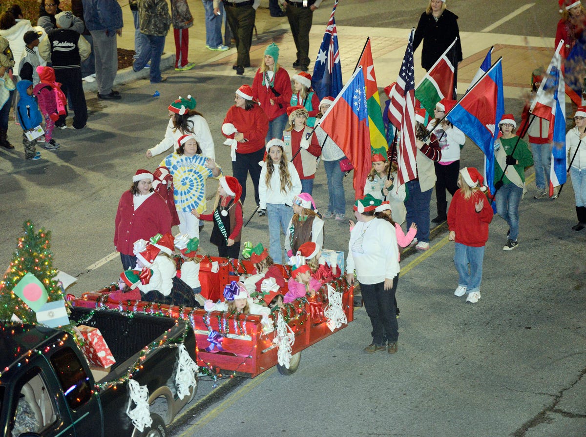 Gadsden Christmas Parade 2022 Video: Gadsden Christmas Parade