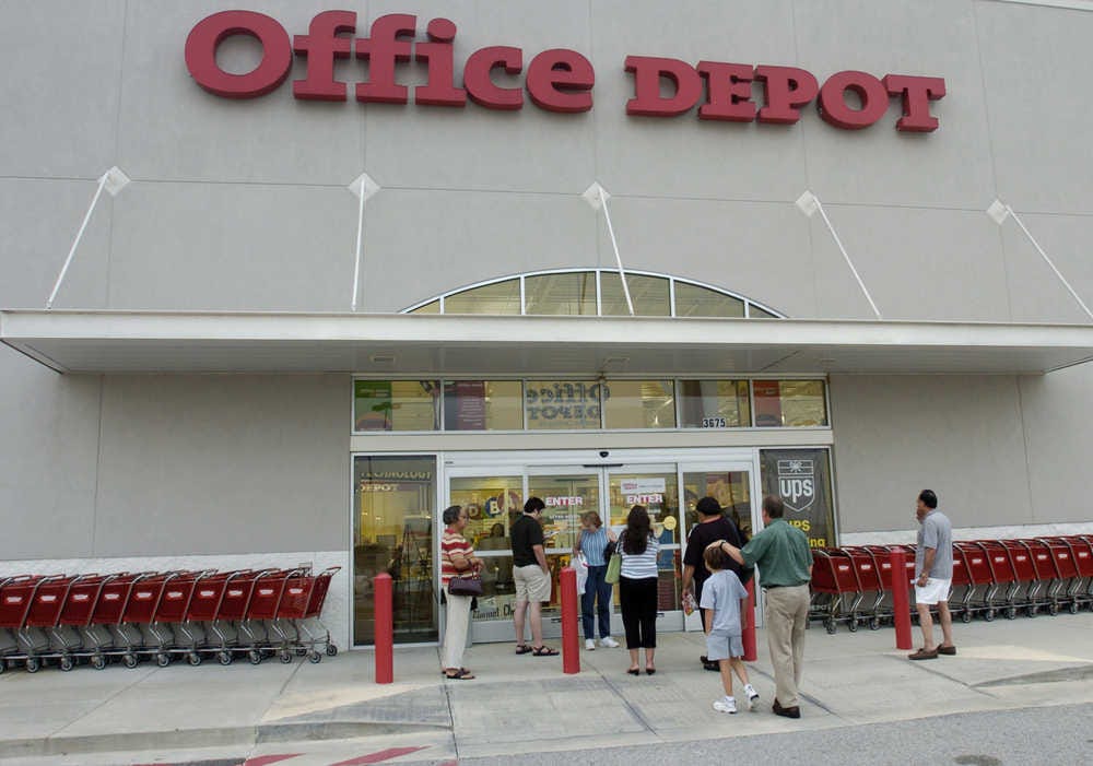 Office Depot plans to close at least 400 US stores