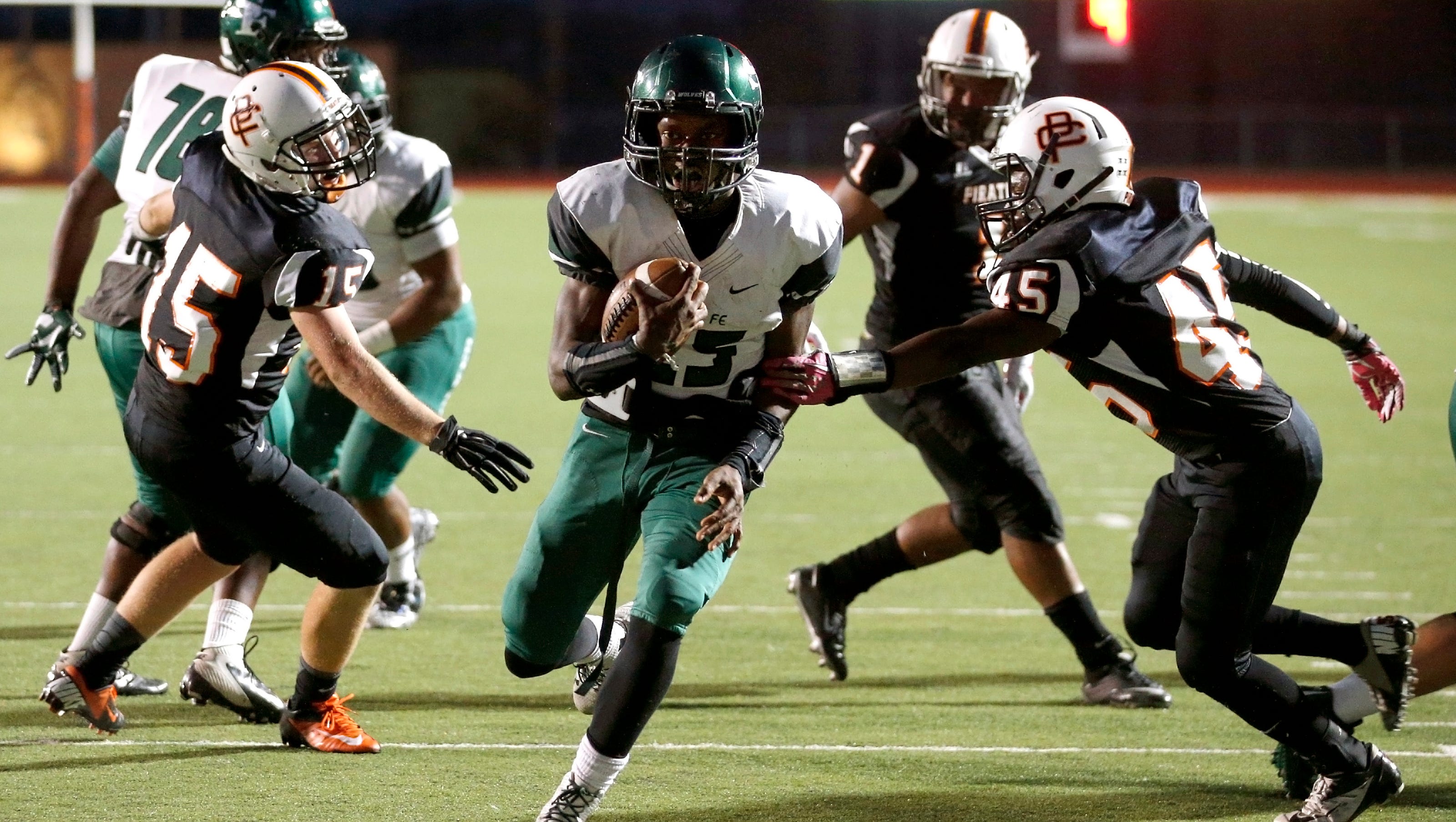 Edmond Santa Fe football: Darran Williams totals 285 yards, two TDs as