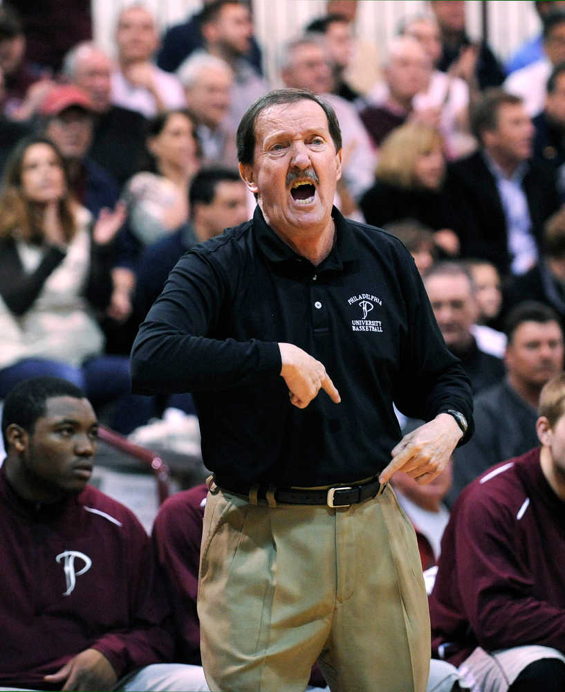 Philly U Hall of Fame coach Magee set to join 1,000-win club