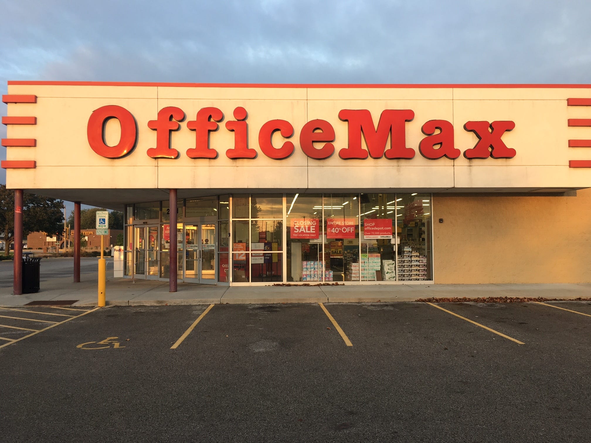 Springfield OfficeMax to close Nov. 18