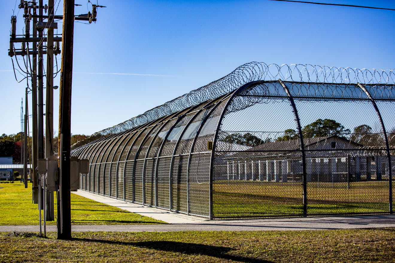 Advocates Reform Florida prison system