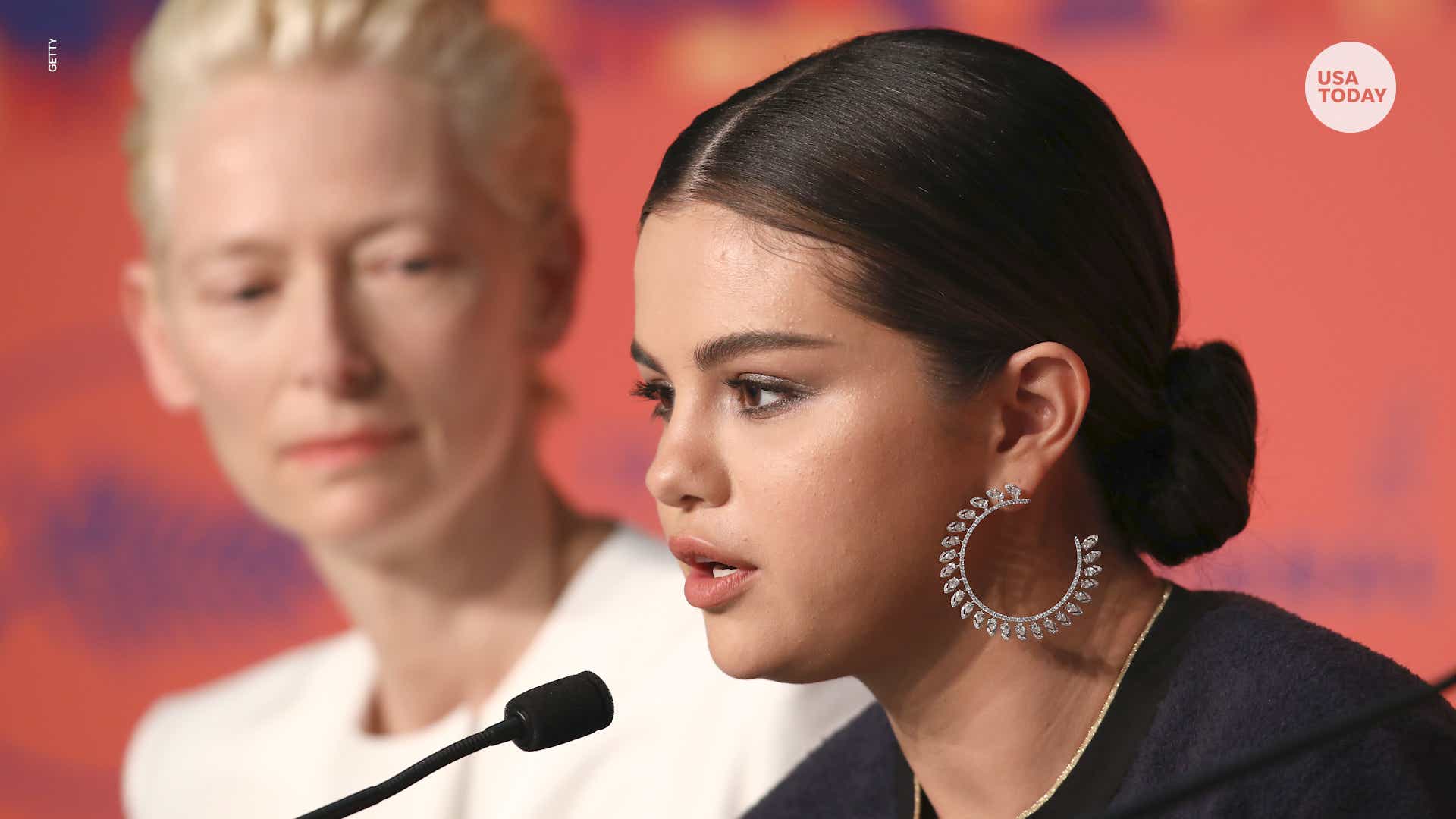 Selena Gomez Calls Social Media Dangerous Terrible For Youth Images, Photos, Reviews