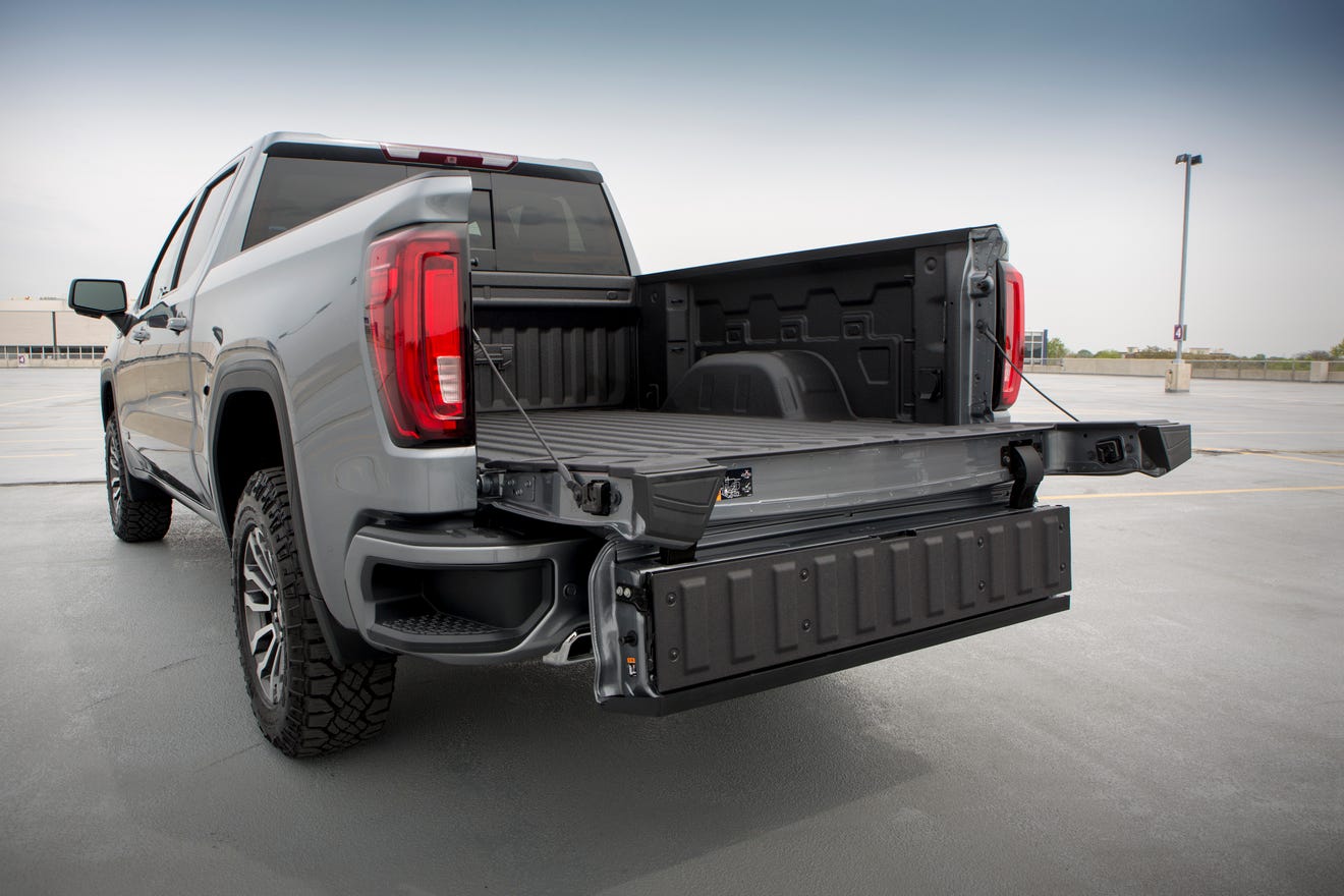 GM's new MultiPro Tailgate How it guarded secret weapon for years