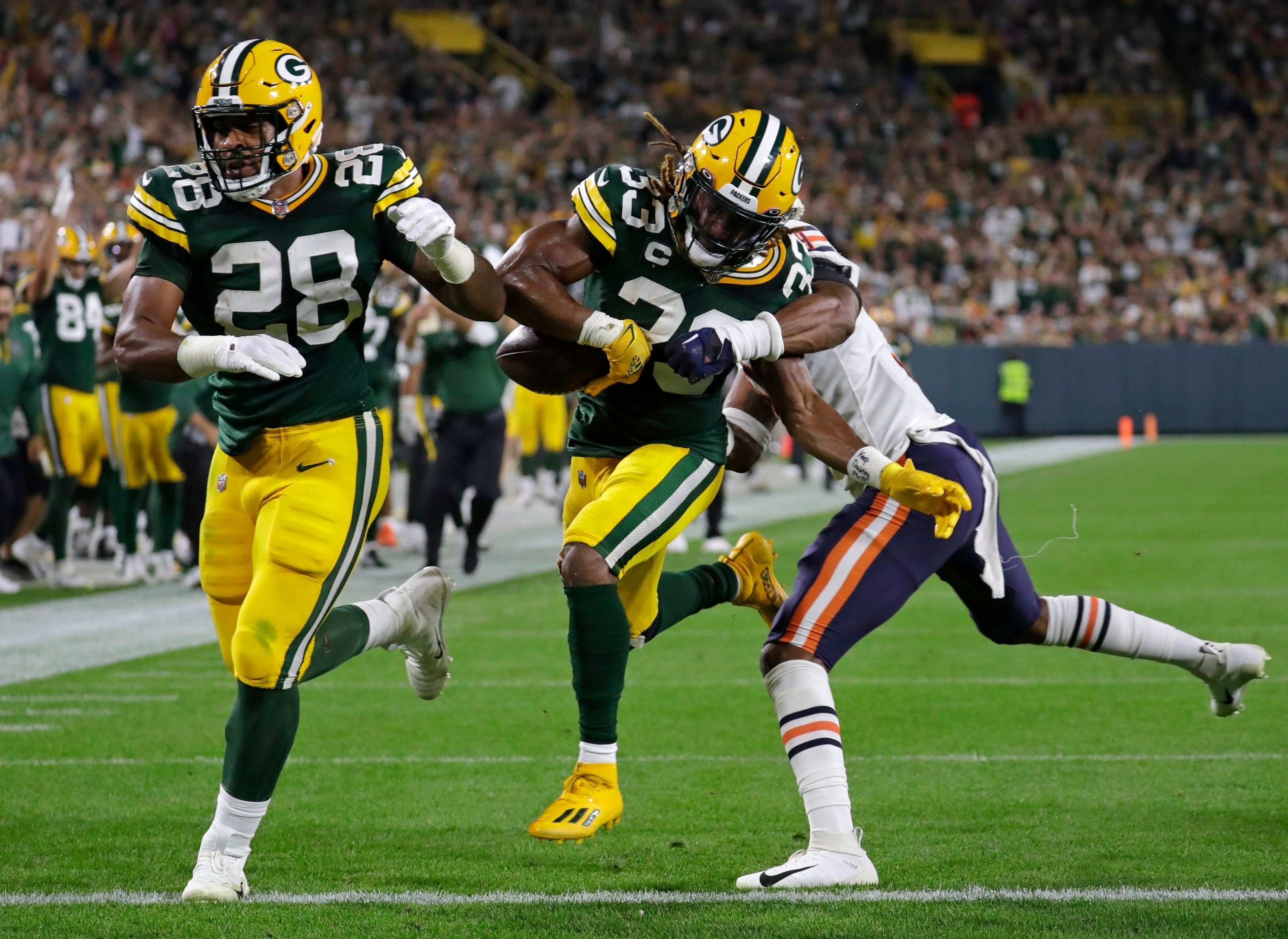 NFL_ 12 Aaron Rodgers Green Bayes Packer Football Jerseys Aaron Jones  De'Vondre Campbell Jaire Alexander Christian Watson Quay Walker Allen  Lazard Douglas 