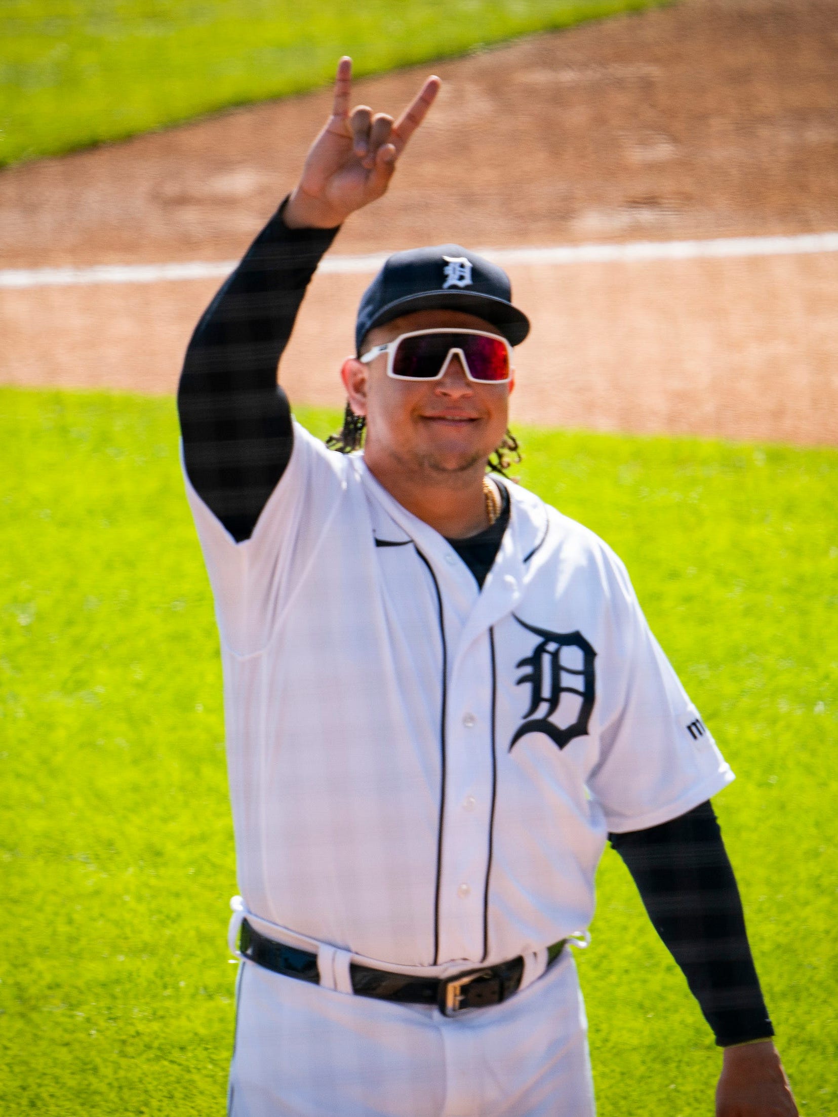 With a carefree sense of ease, Miguel Cabrera made hitting