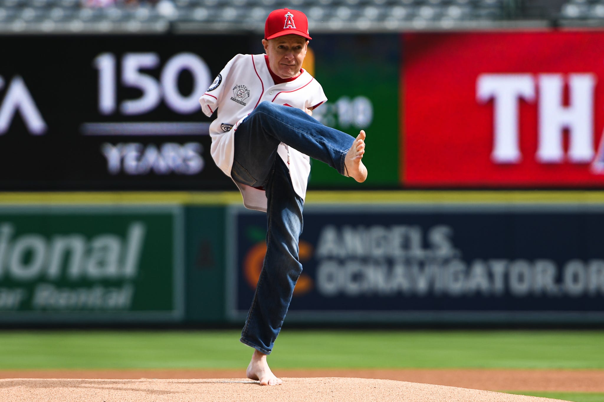 Brandon Drury's 2 homers send Angels past Athletics 7-3 in season finale 