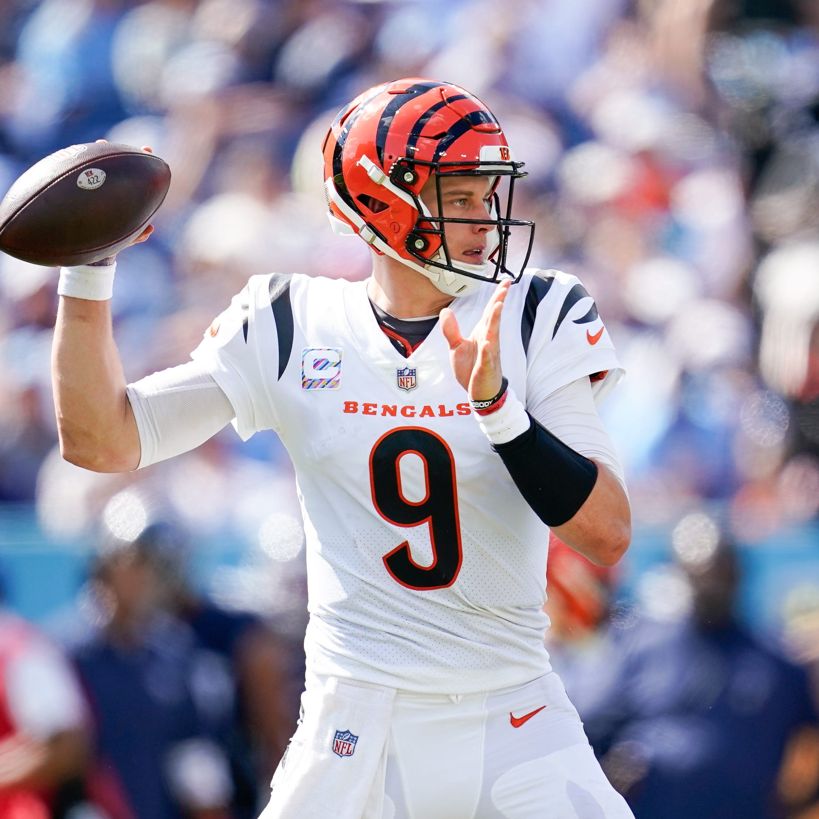 Lamar Jackson, Ravens hold on to beat Cincinnati 27-24. Bengals 0