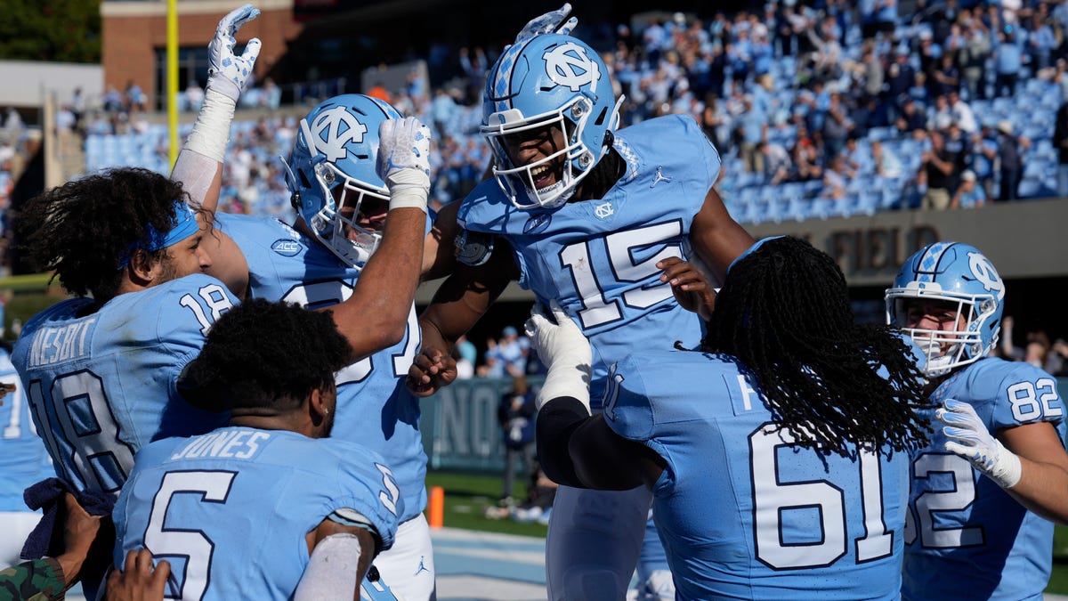 UNC football vs. West Virginia in Duke’s Mayo Bowl: Score prediction, scouting report