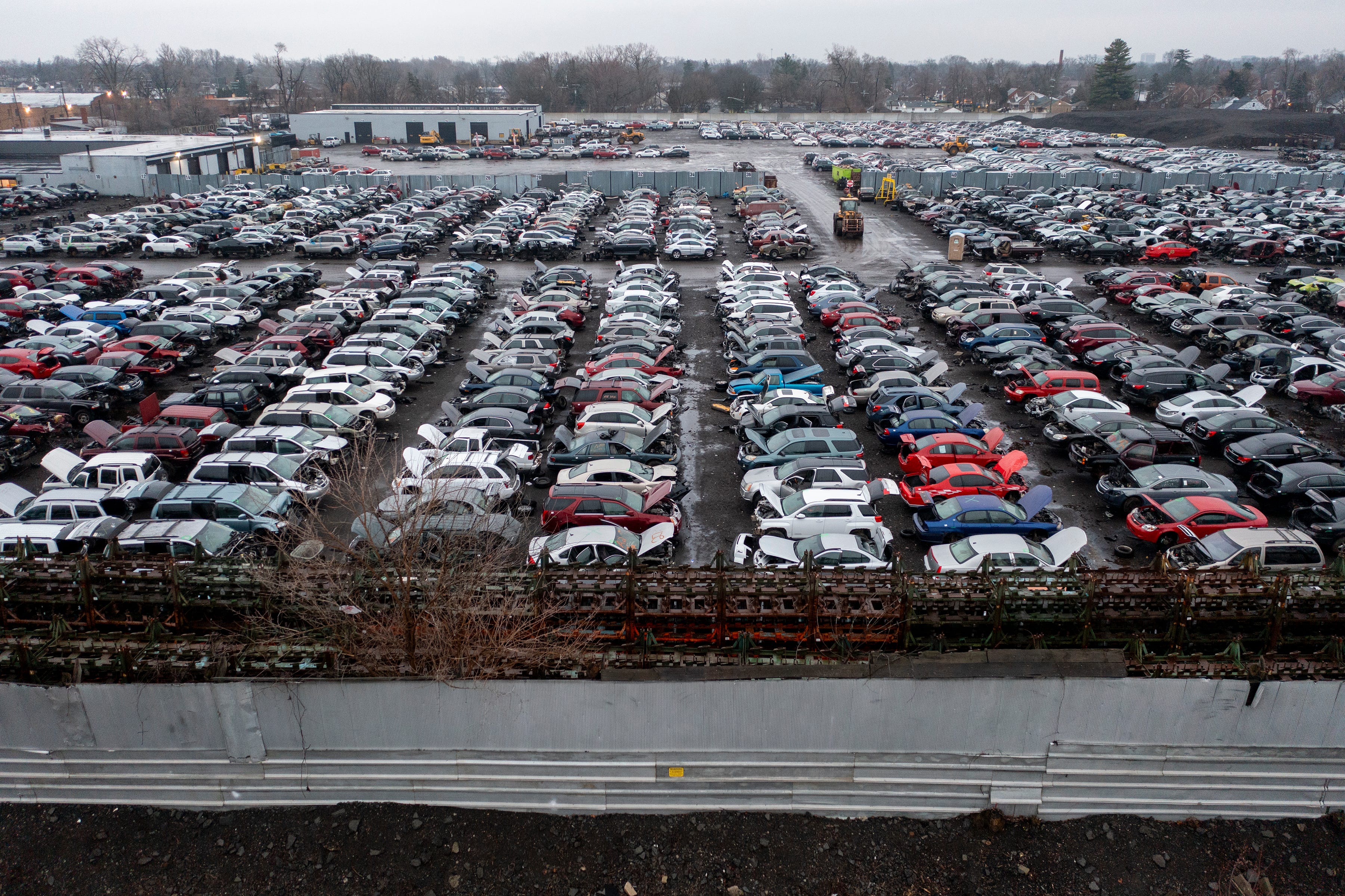 Scrapyard City Nearly 70 of Detroit auto related firms not in