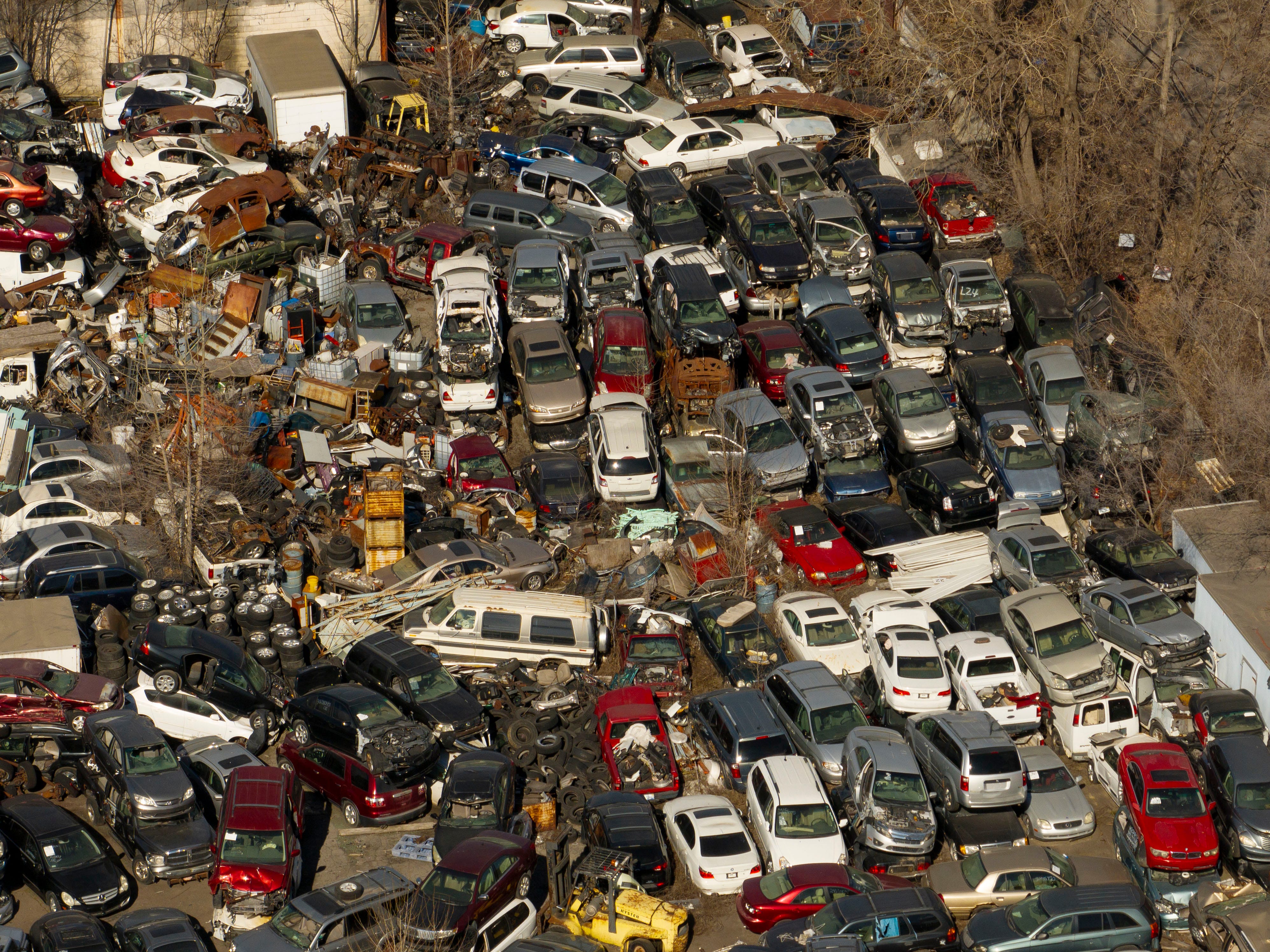 Scrapyard City Nearly 70 of Detroit auto related firms not in