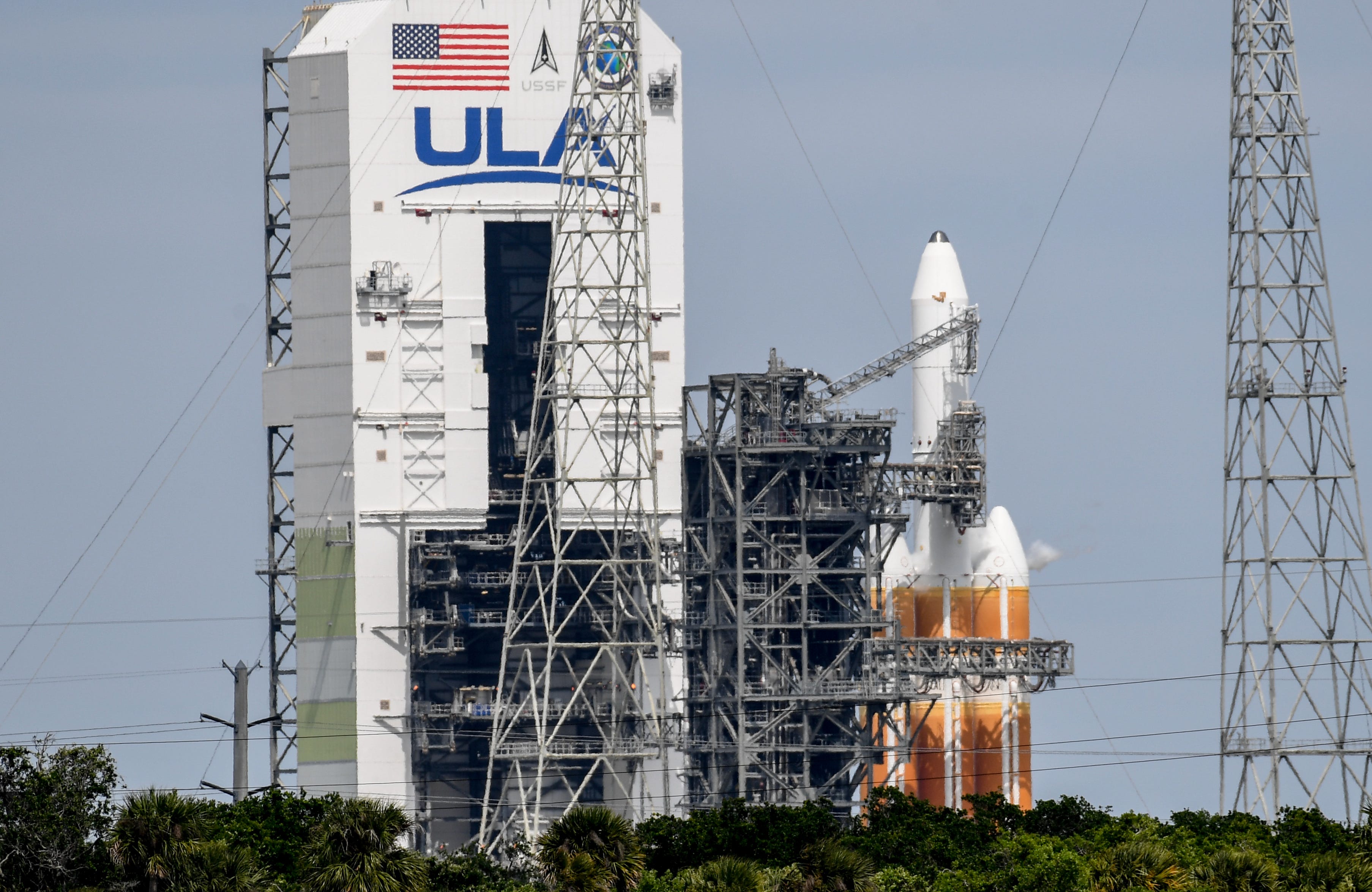 Delta IV Heavy