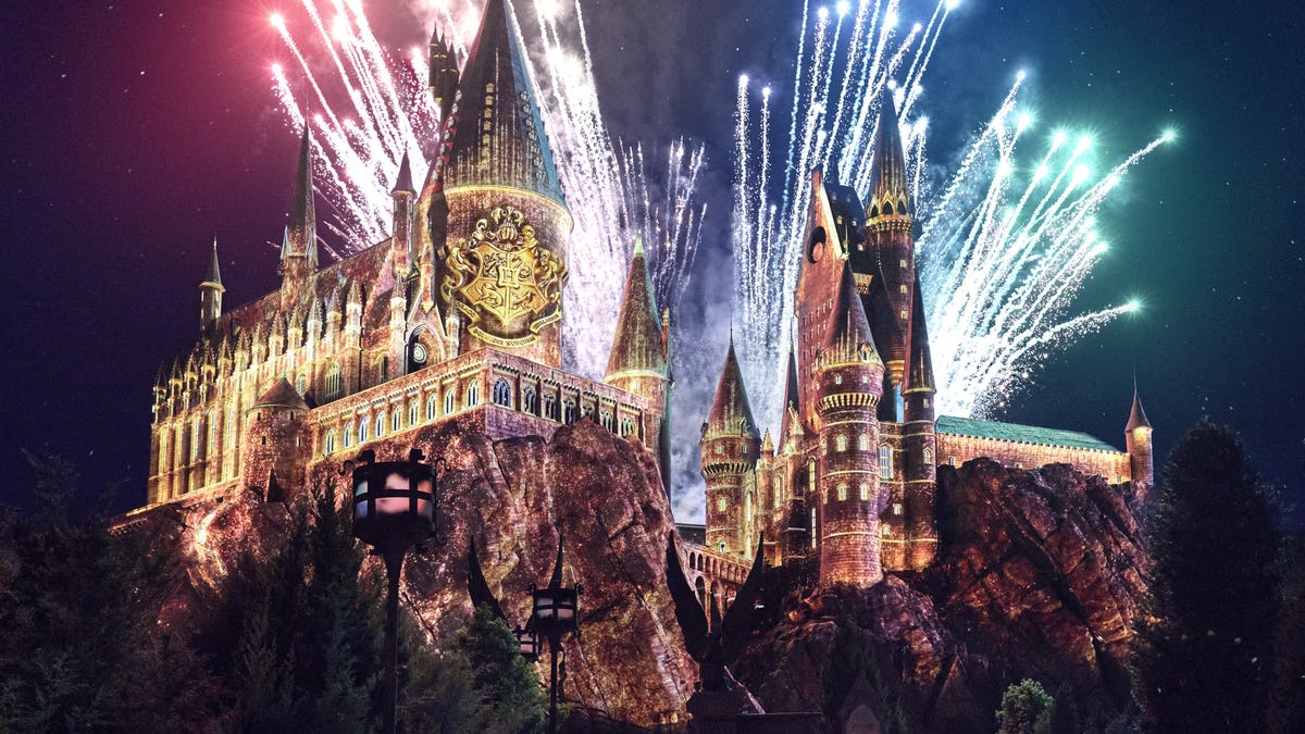 Harry Potter light show, Trollercoaster and more at Universal Orlando
