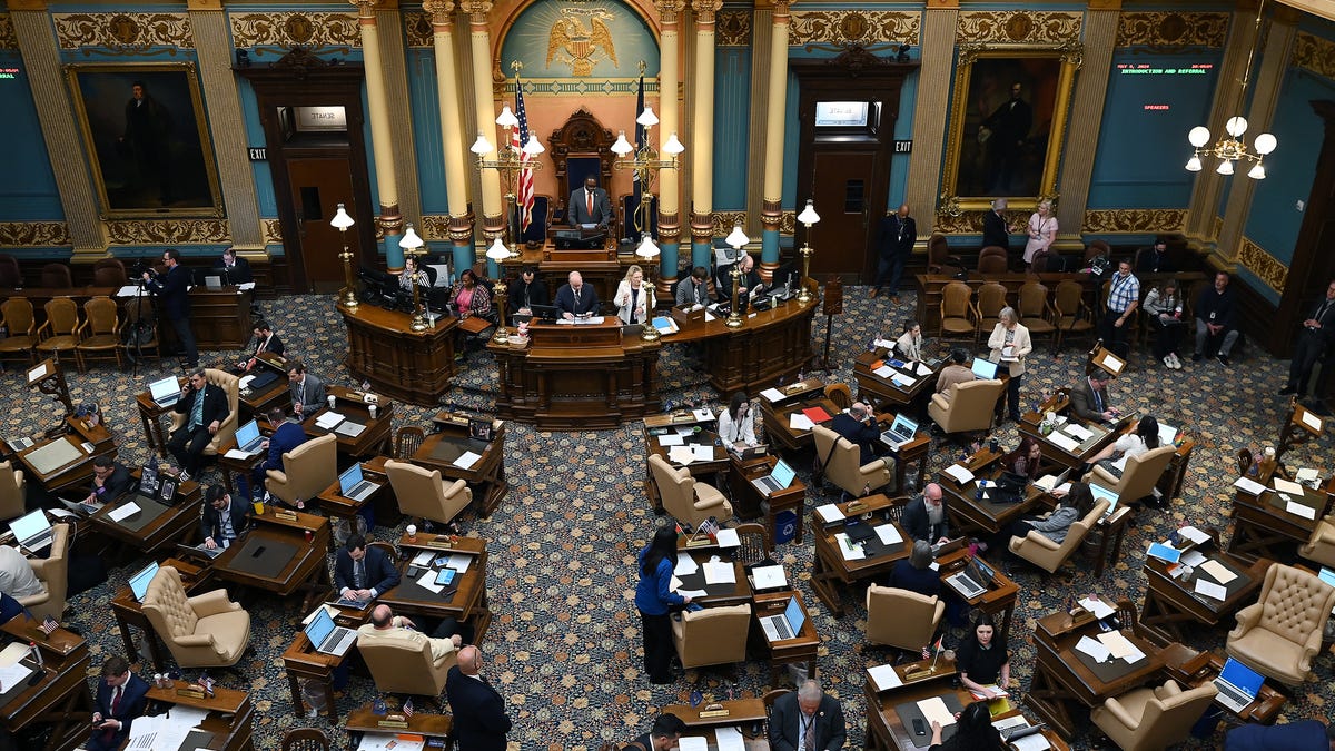 Michigan Senate votes to subject lawmakers and governor to public records disclosure law