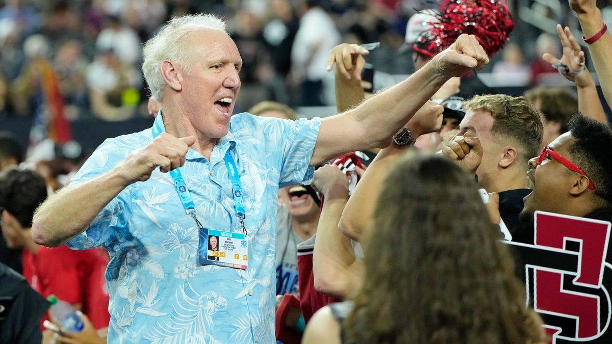 Basketball Legend Bill Walton’s Passing Ignites Outpouring of Reactions