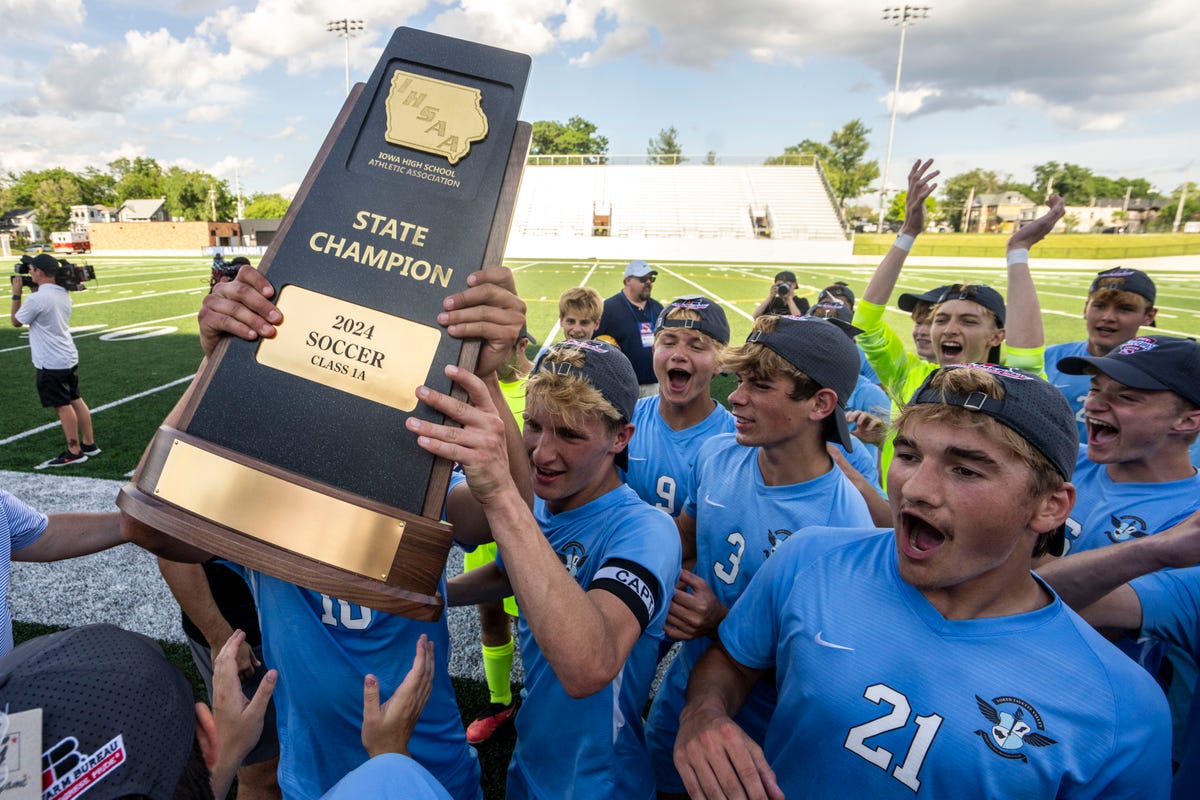 North Fayette Valley Secures Class 1A Title with 2-0 Victory Over Van Meter in Iowa Boys Soccer Tournament