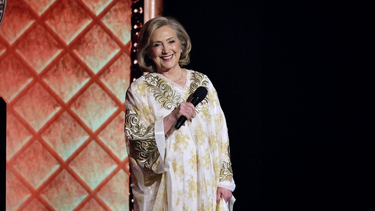 NEW YORK, NEW YORK - JUNE 16: Hillary Clinton speaks onstage during The 77th Annual Tony Awards at David H. Koch Theater at Lincoln Center on June 16, 2024 in New York City. (Photo by Theo Wargo/Getty Images for Tony Awards Productions) ORG XMIT: 776159536 ORIG FILE ID: 2157894719