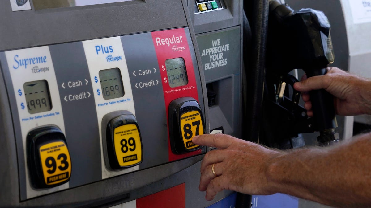 Read more about the article According to AAA, gas prices in the state have fallen by 6 cents since last week