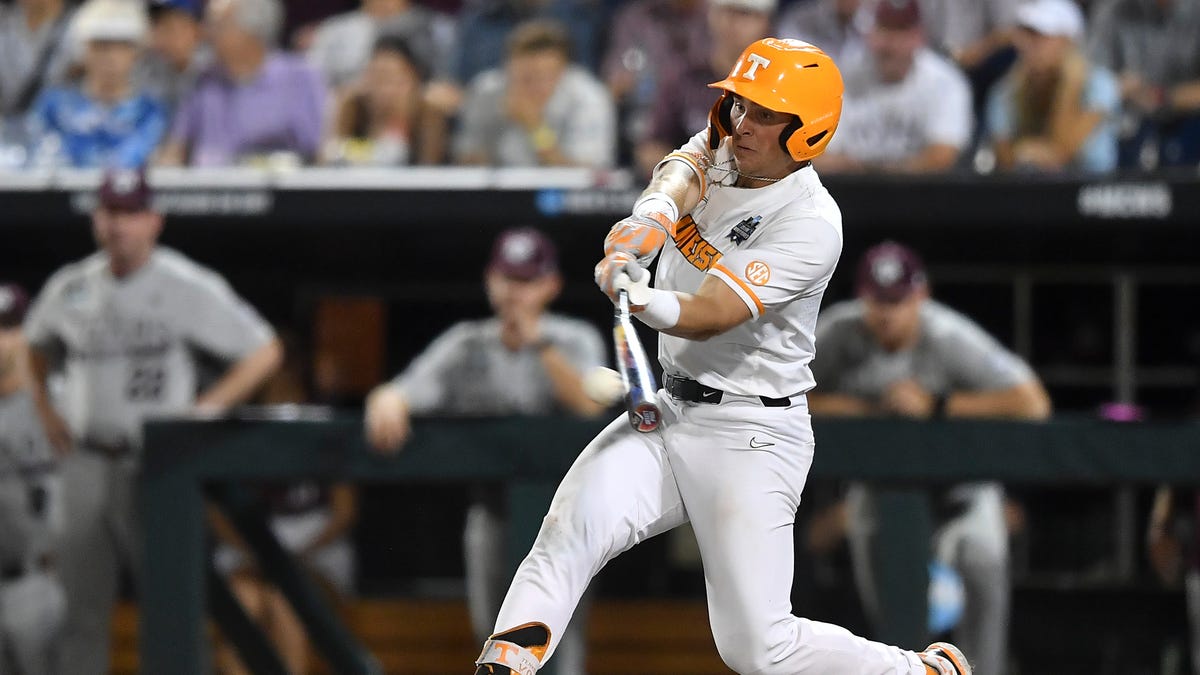 Score updates for Tennessee vs. Texas A&M in Game 2 of the College World Series