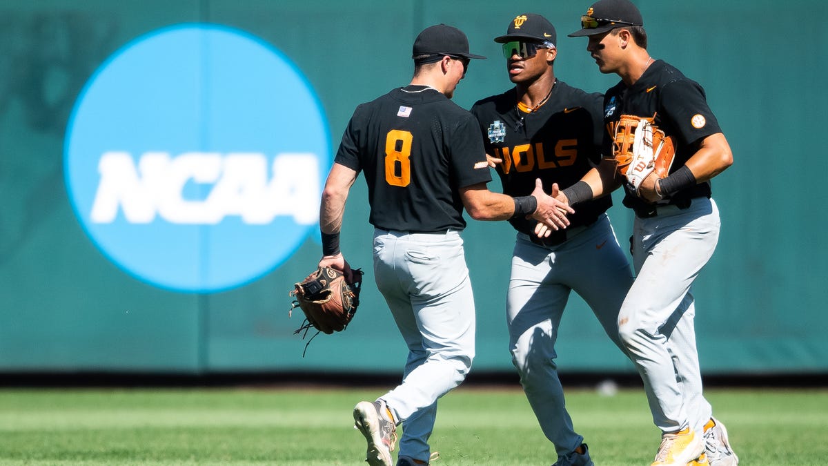 TV Schedule and Streaming Info for Game 3 of the College World Series Final between Tennessee and Texas A&M