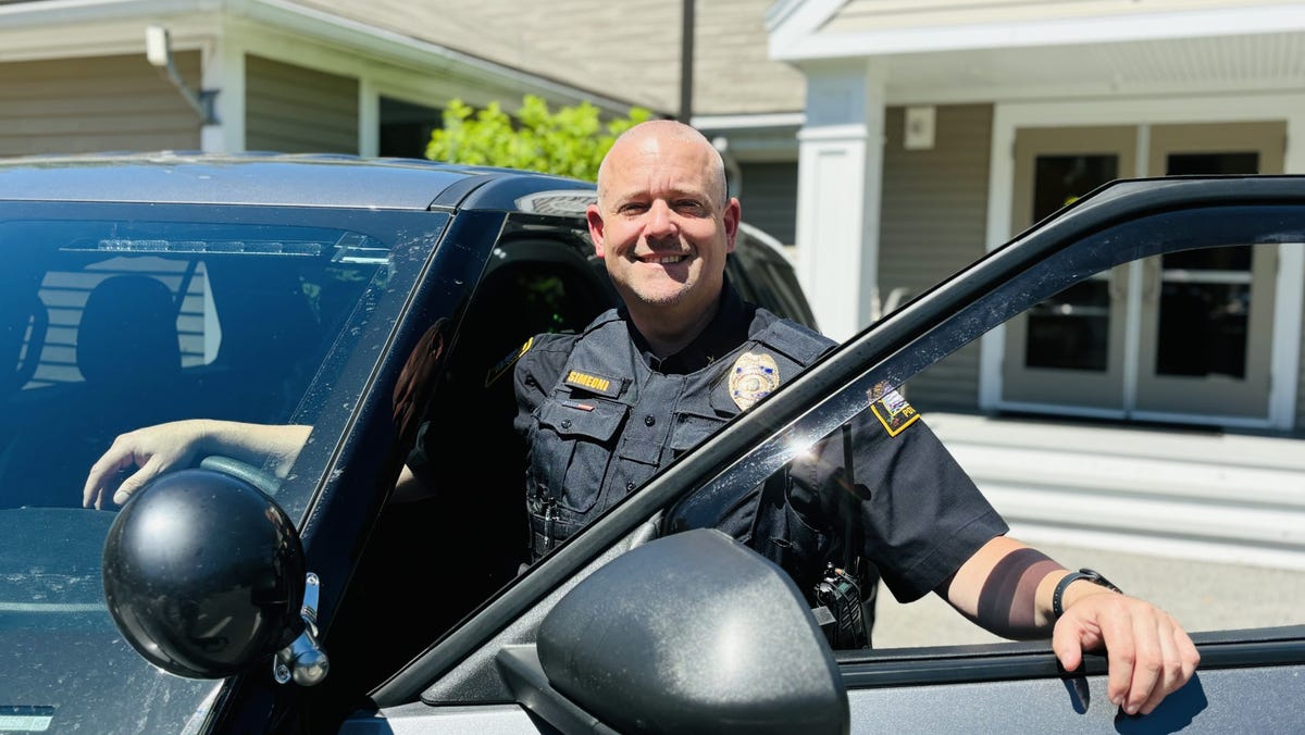 Chris Simeoni takes the helm at Kennebunkport PD