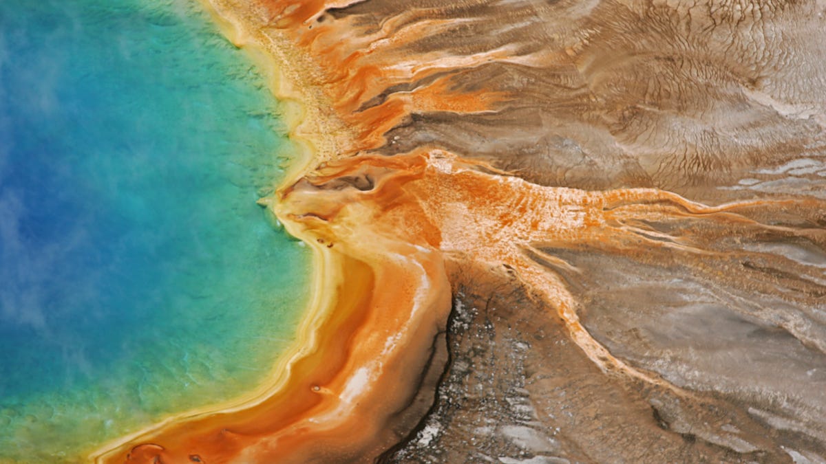 Read more about the article Yellowstone National Park is so much more than Old Faithful