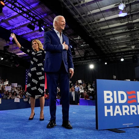 U.S. President Joe Biden and first lady Jill Biden gesture as they leave the stage during a campaign rally in Raleigh, North Carolina, U.S., June 28, 2024. REUTERS/Elizabeth Frantz