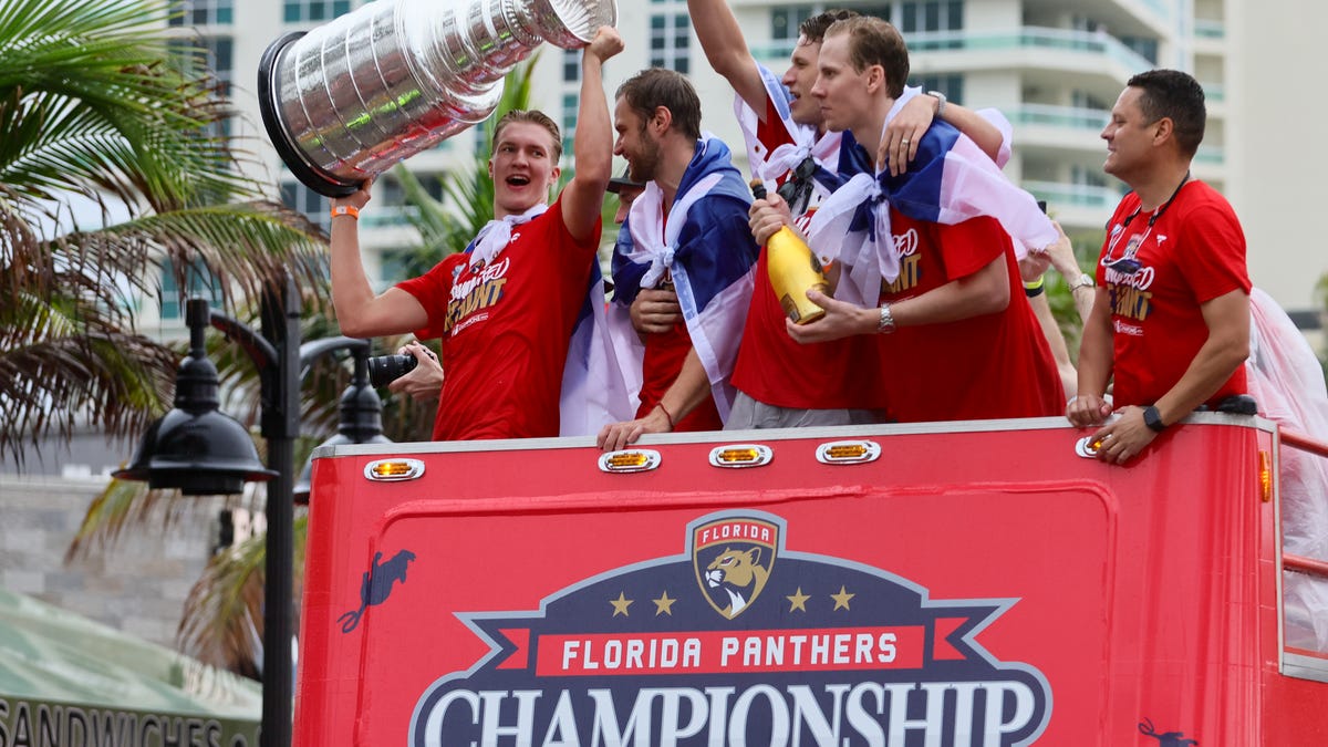 Read more about the article Florida Panthers and Scripps sign agreement to broadcast games on free TV next season