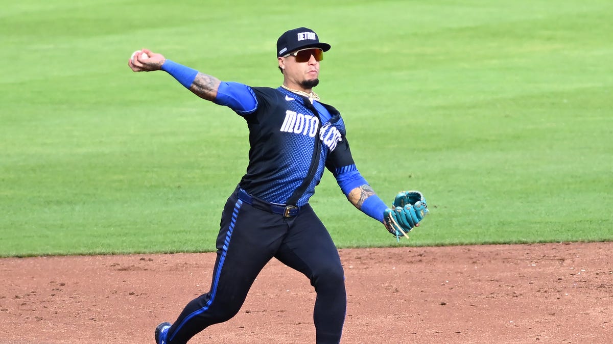 You are currently viewing Detroit Tigers hope shortstop Javier Báez can begin rehab next week