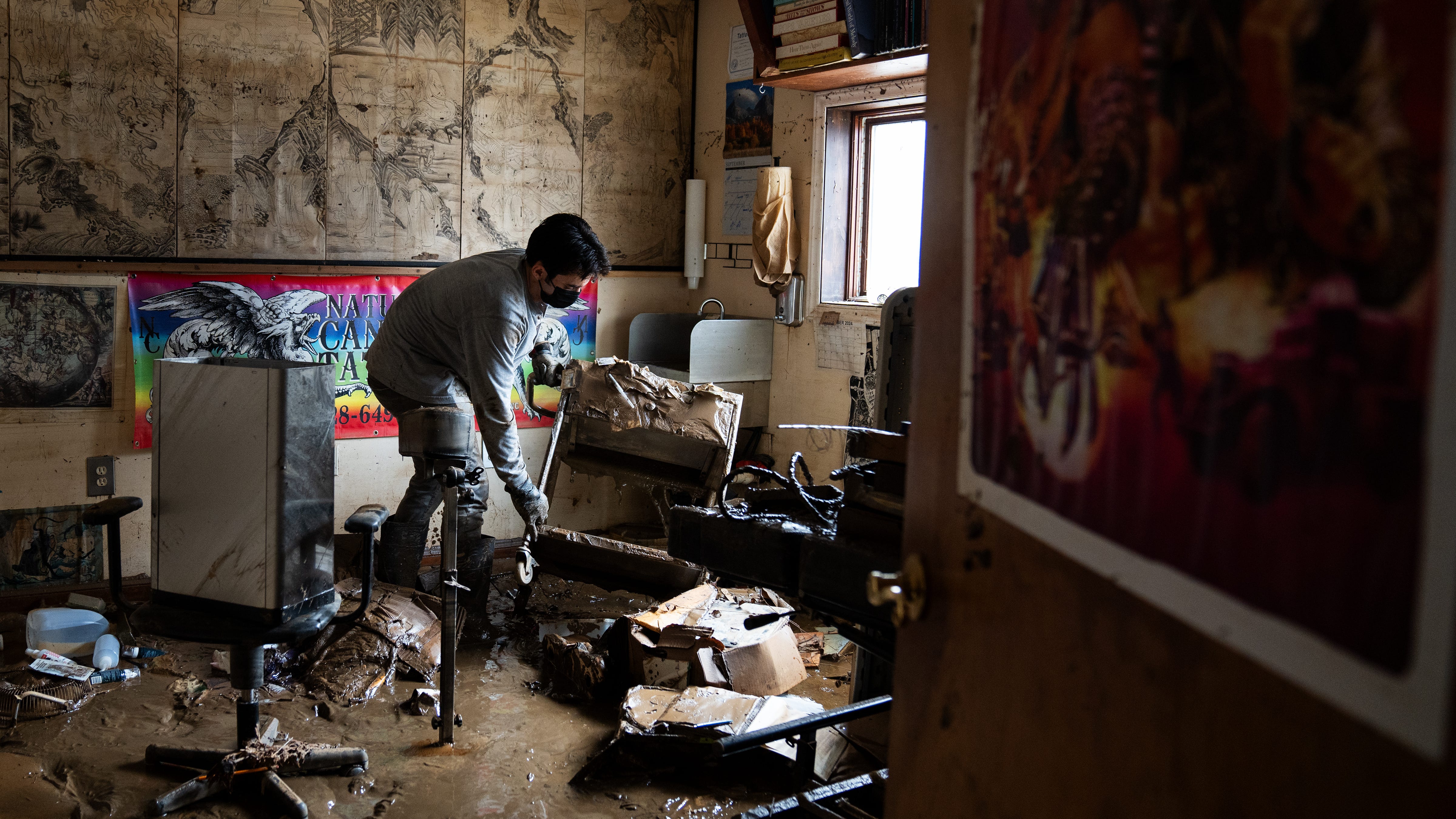 'Apocalyptic': A town recovers, one shovel of mud at a time