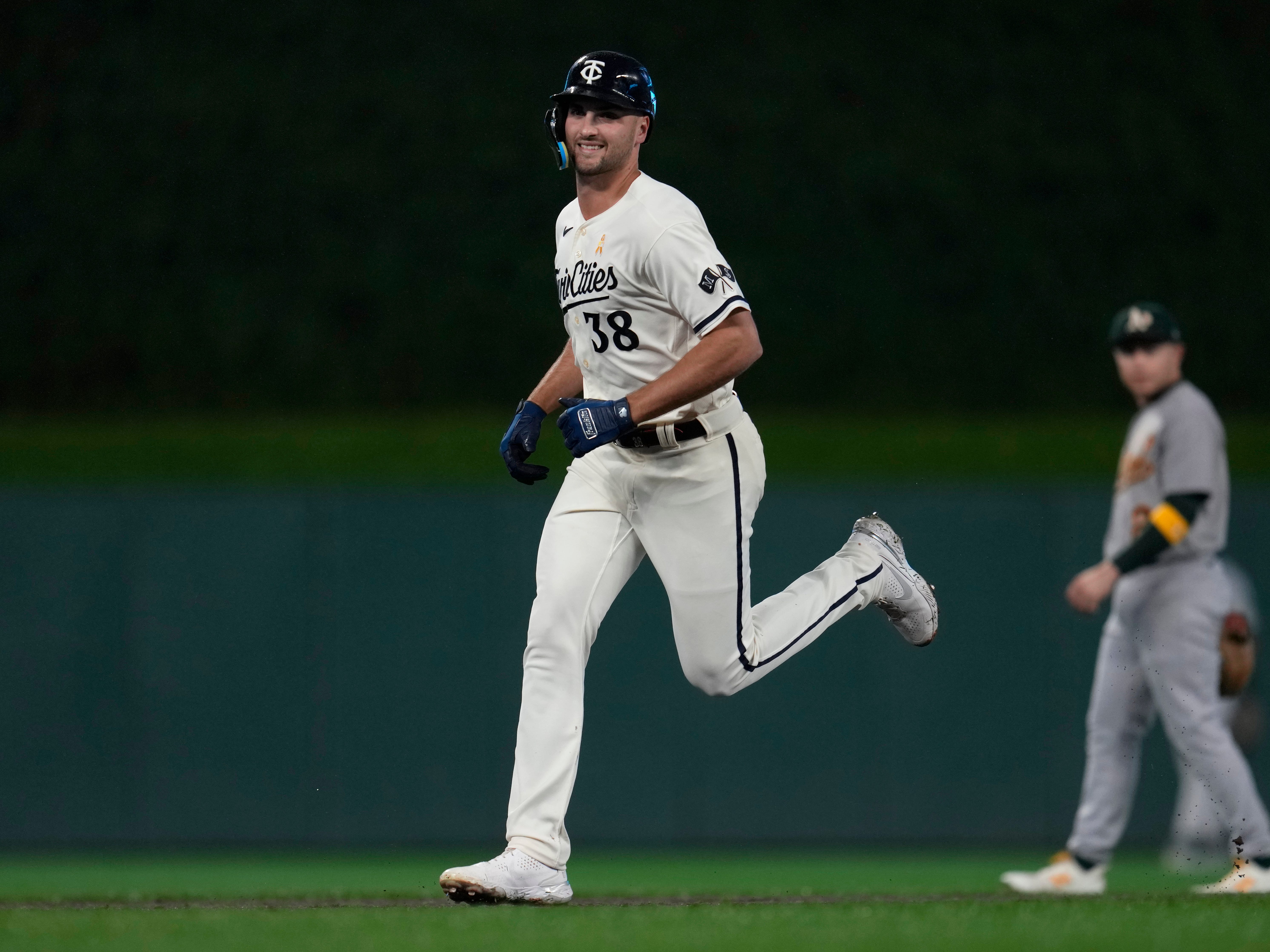 George Kirby twirls 6 shutout innings, Mariners snap 4-game losing