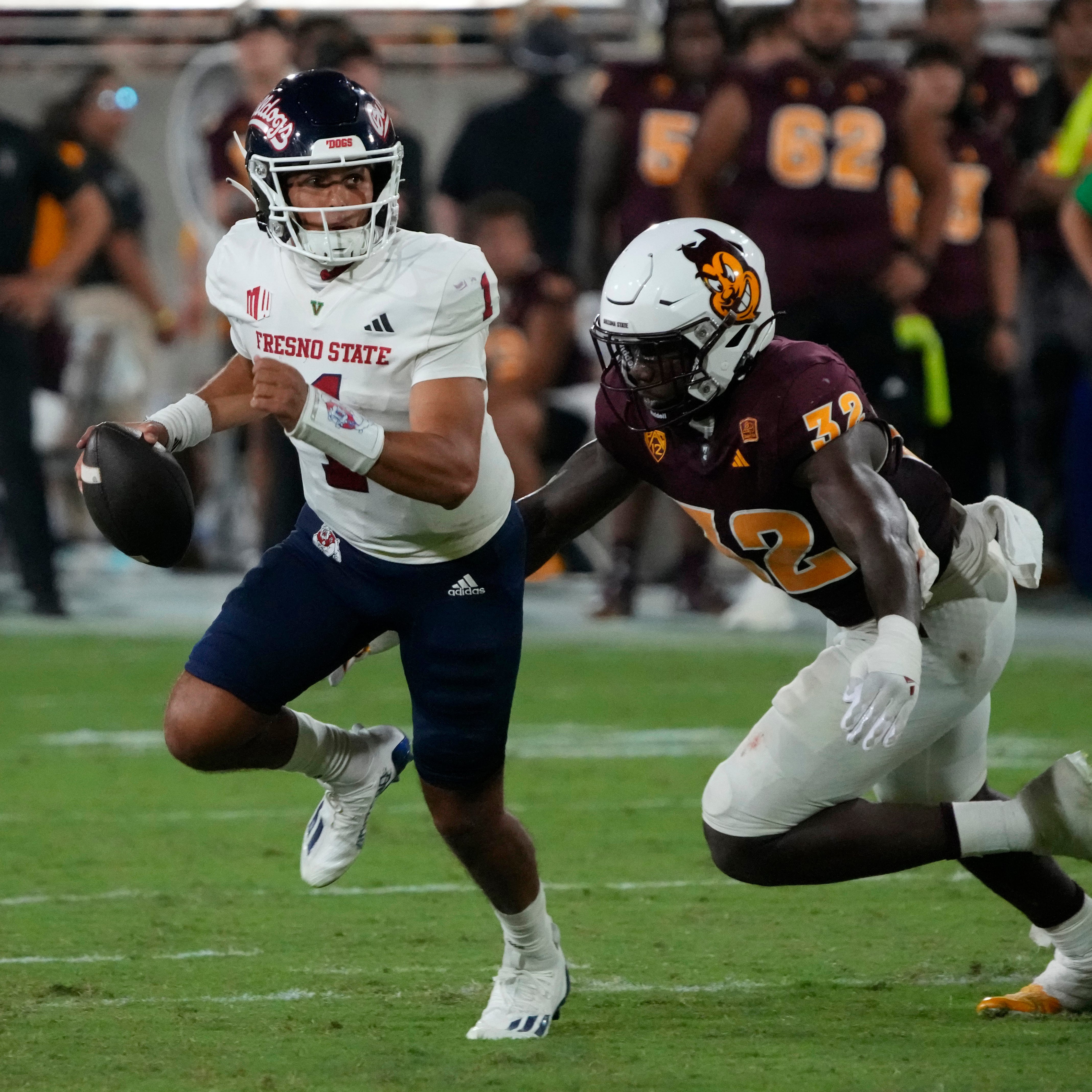 Dogs earn 37-32 win in Friday night matchup in Logan - Fresno State