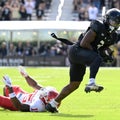 UCF extends bowl streak, powers past Houston 27-13